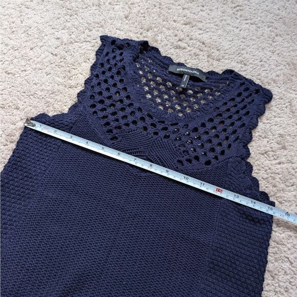 BCBGMAXAZRIA Blue 100% Cotton Crochet Sleeveless Blouse With Fringes, size XS - Picture 5 of 7